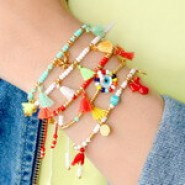 New 14 June - Mini tassels in great summer colors!